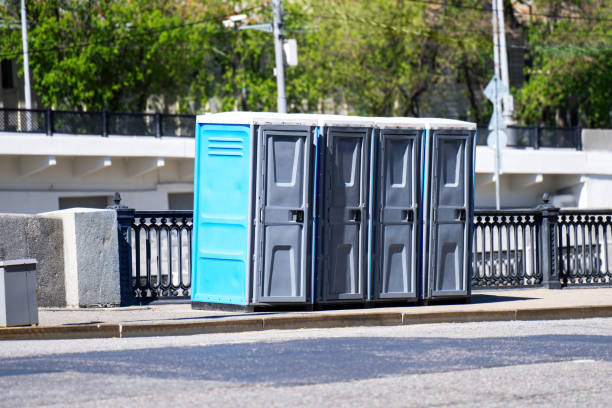 Best Portable restroom trailer rental  in White Mountain Lake, AZ